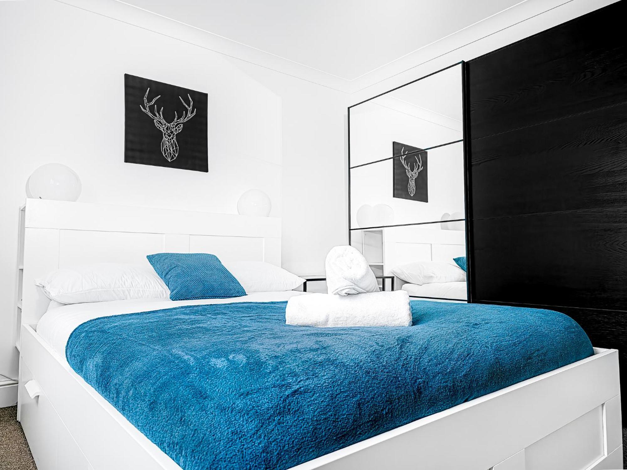 Charming London Home, Opp Arnos Grove Underground Station, Parking New Southgate エクステリア 写真